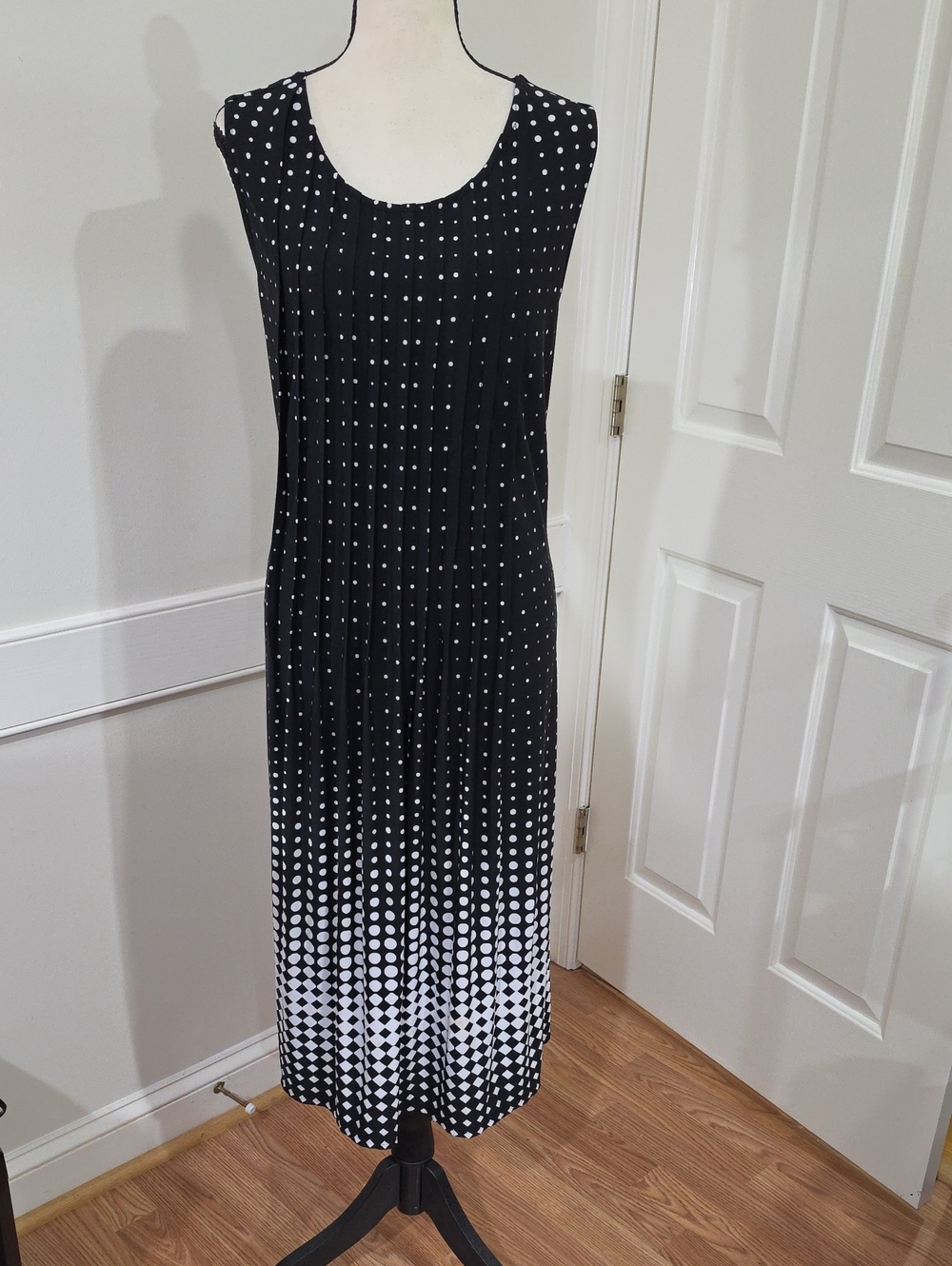 GLAMOUR Black & White Polka Dot Gradient Pleated Midi Dress Plus Size 16W